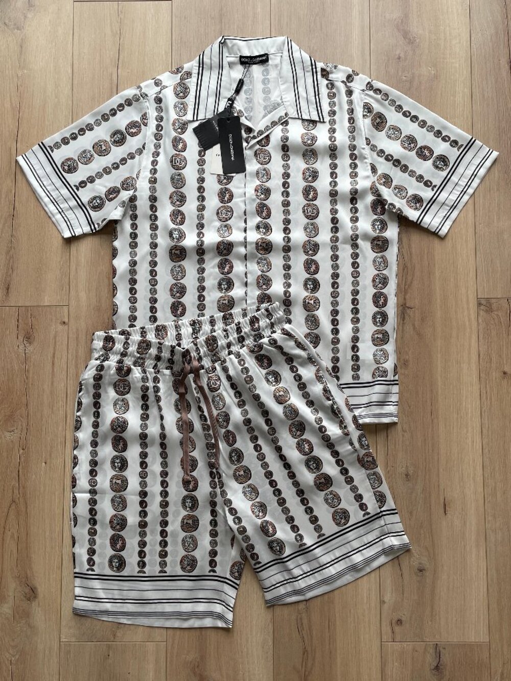 M Dolce & Gabbana Men’s Silk Shirt & Shorts Set Luxury Medallion Print White